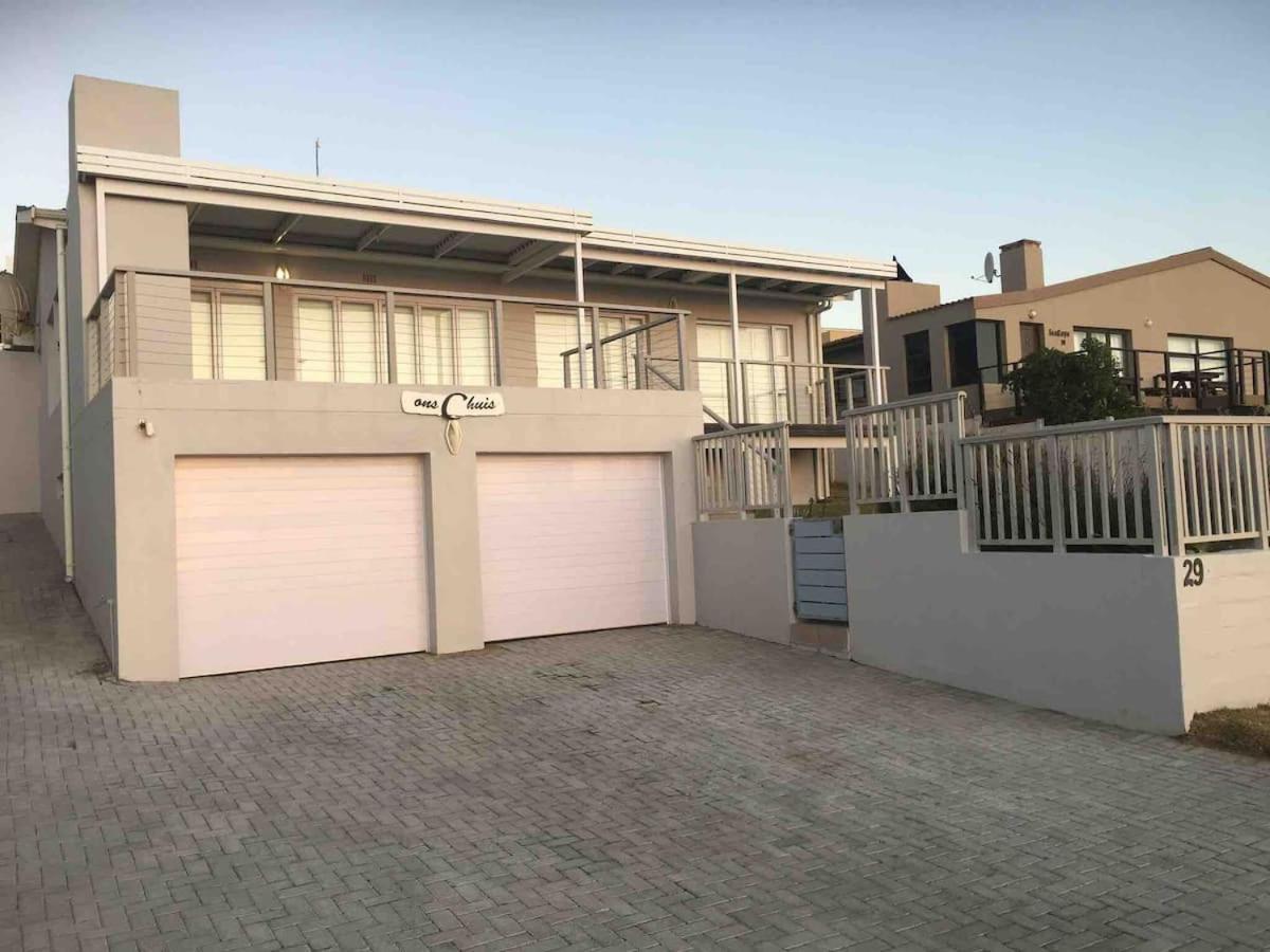 Ons C-Huis - Gansbaai Seafront Accommodation, Back-Up Power Екстериор снимка