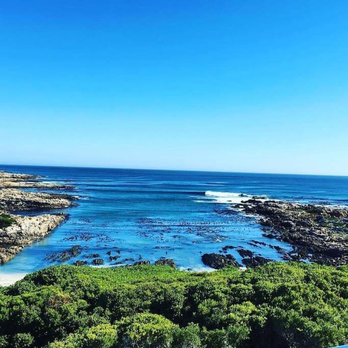 Ons C-Huis - Gansbaai Seafront Accommodation, Back-Up Power Екстериор снимка
